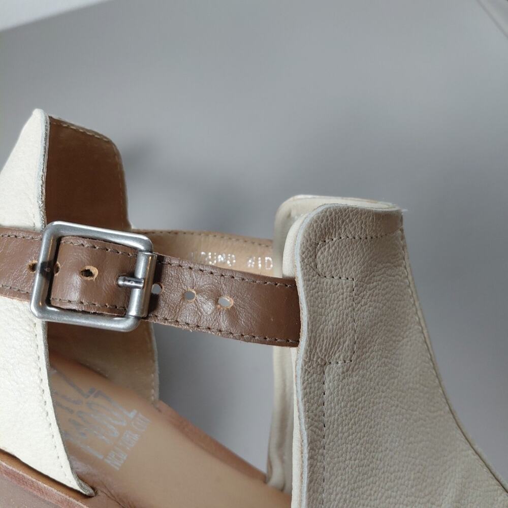 MIZ MOOZ Gladiator Sandals Shoes Sz 38 WIDE Cream Leather Open Toe FOUND Buckle - Picture 8 of 11